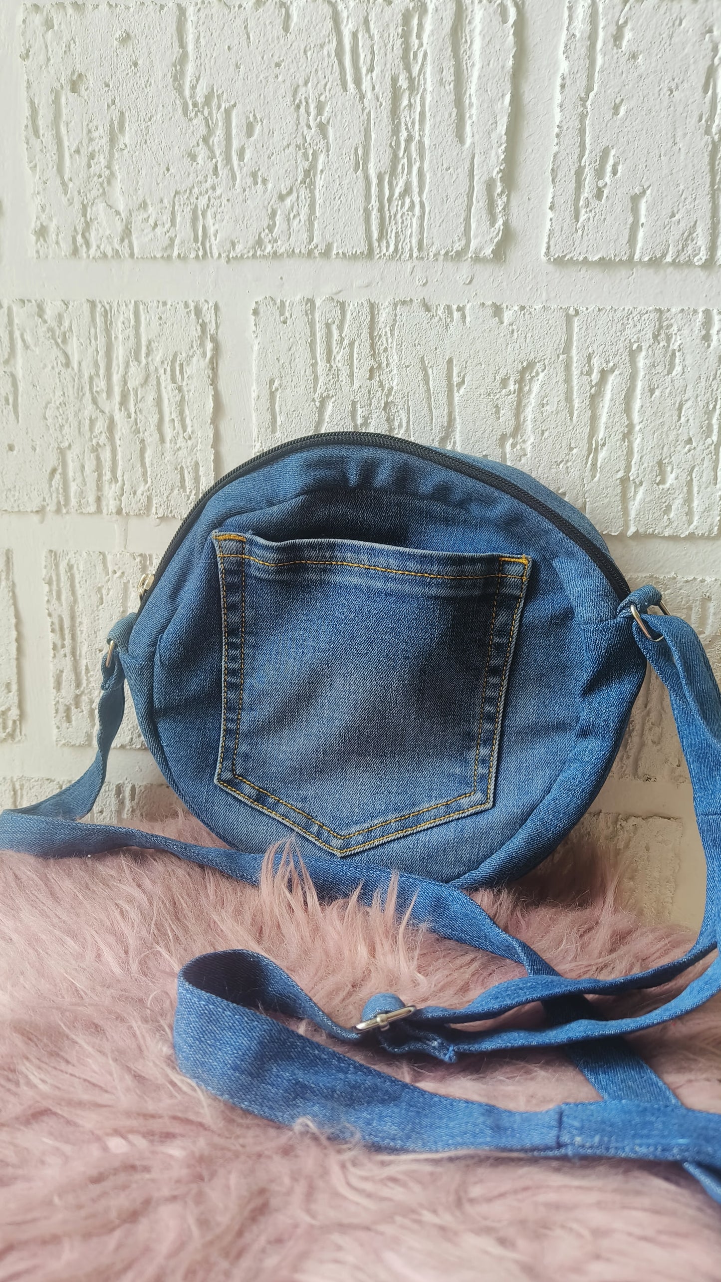 EcoSling Denim Shoulder Bag - Sustainable Style for the Everyday